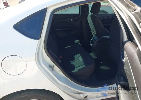 2015 Dodge Dart Sxt z USA, uszkodzony, nr VIN 1C3CDFBB9FD158524